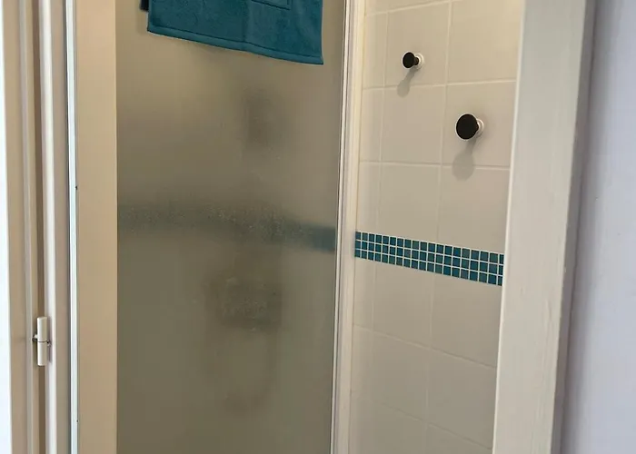 Les Pieds Dans L'eau